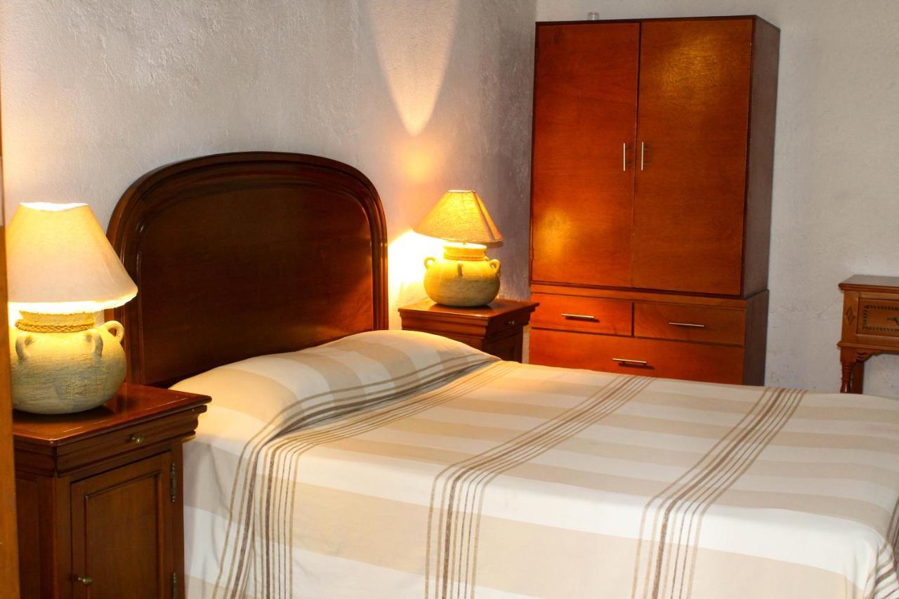 Hotel Casa Pinon 테포츨란 외부 사진