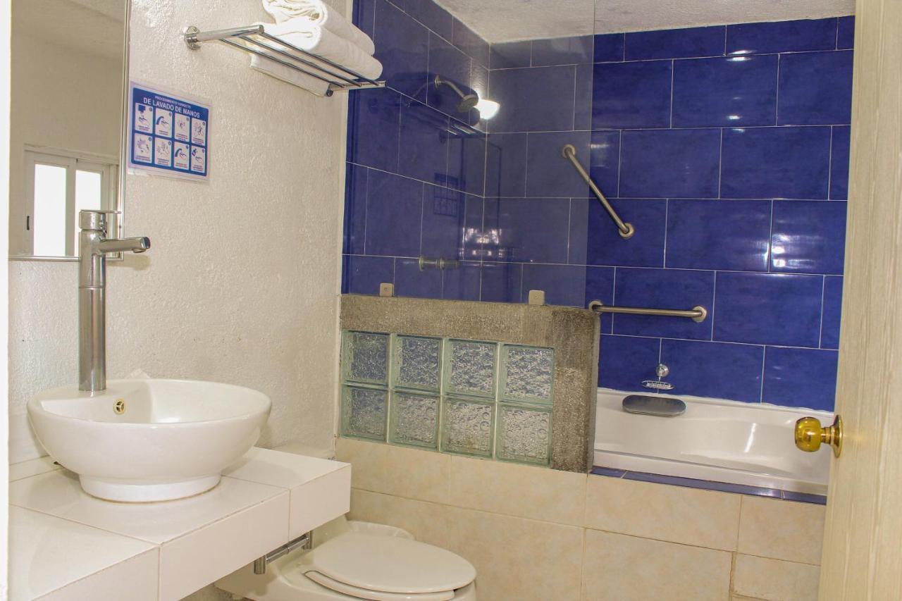 Hotel Casa Pinon 테포츨란 외부 사진