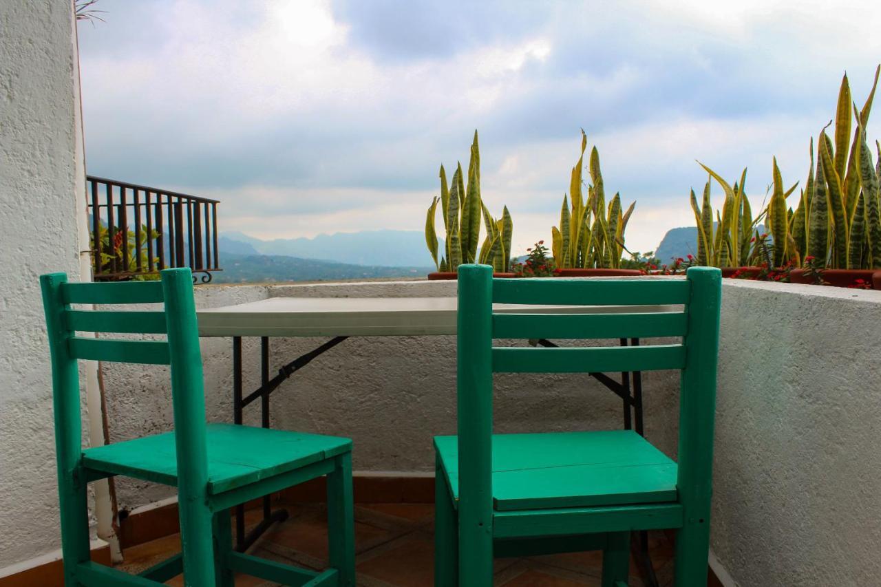 Hotel Casa Pinon 테포츨란 외부 사진
